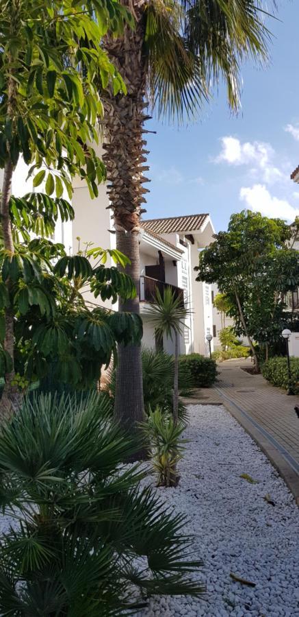 A Golf&Beach chez Pascale et Alain Alcaidesa Exterior foto